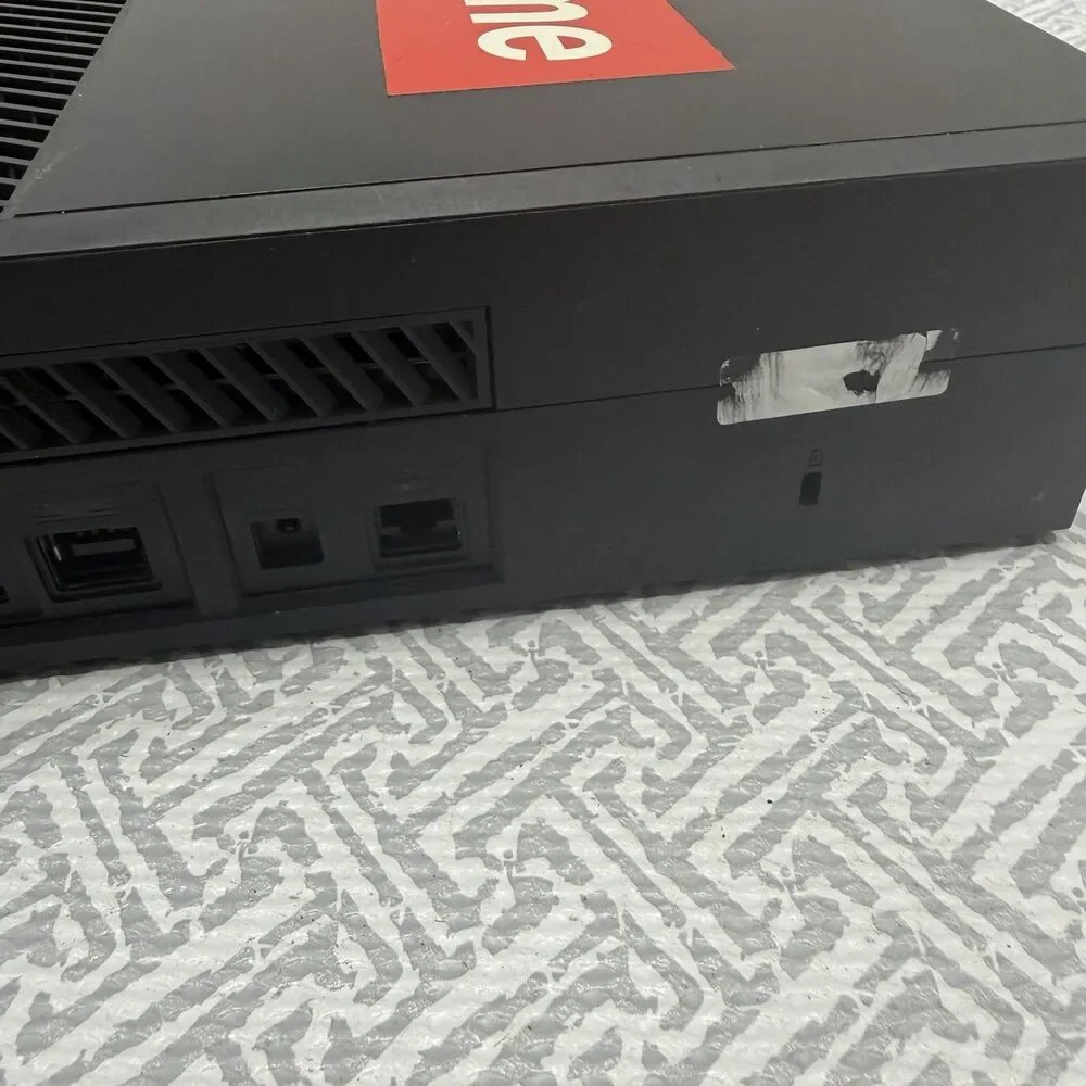 Xbox One Model 1540 Black Console Only WON'T READ DISCS Powers On- Parts/Repairs